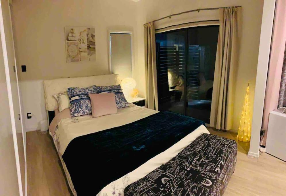 Delightful Little House & Chateau Charme Suite オークランド エクステリア 写真