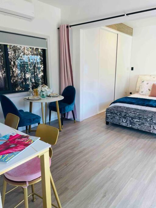 Delightful Little House & Chateau Charme Suite オークランド エクステリア 写真